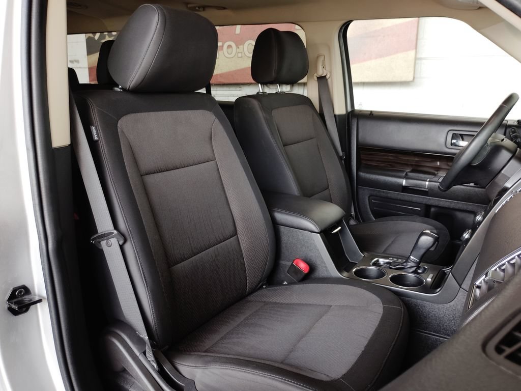 Used 2019 Ford Flex SEL AWD/4WD image 16