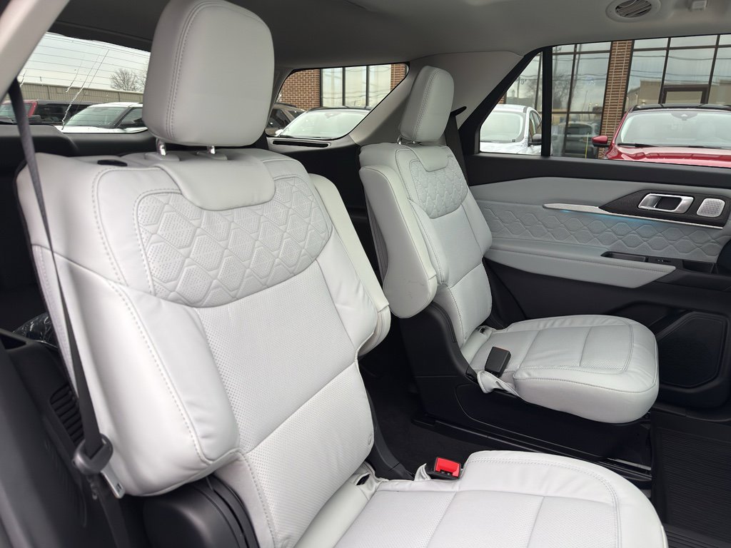 New 2026 Ford Explorer Platinum w/ LUX Leather Package image 36
