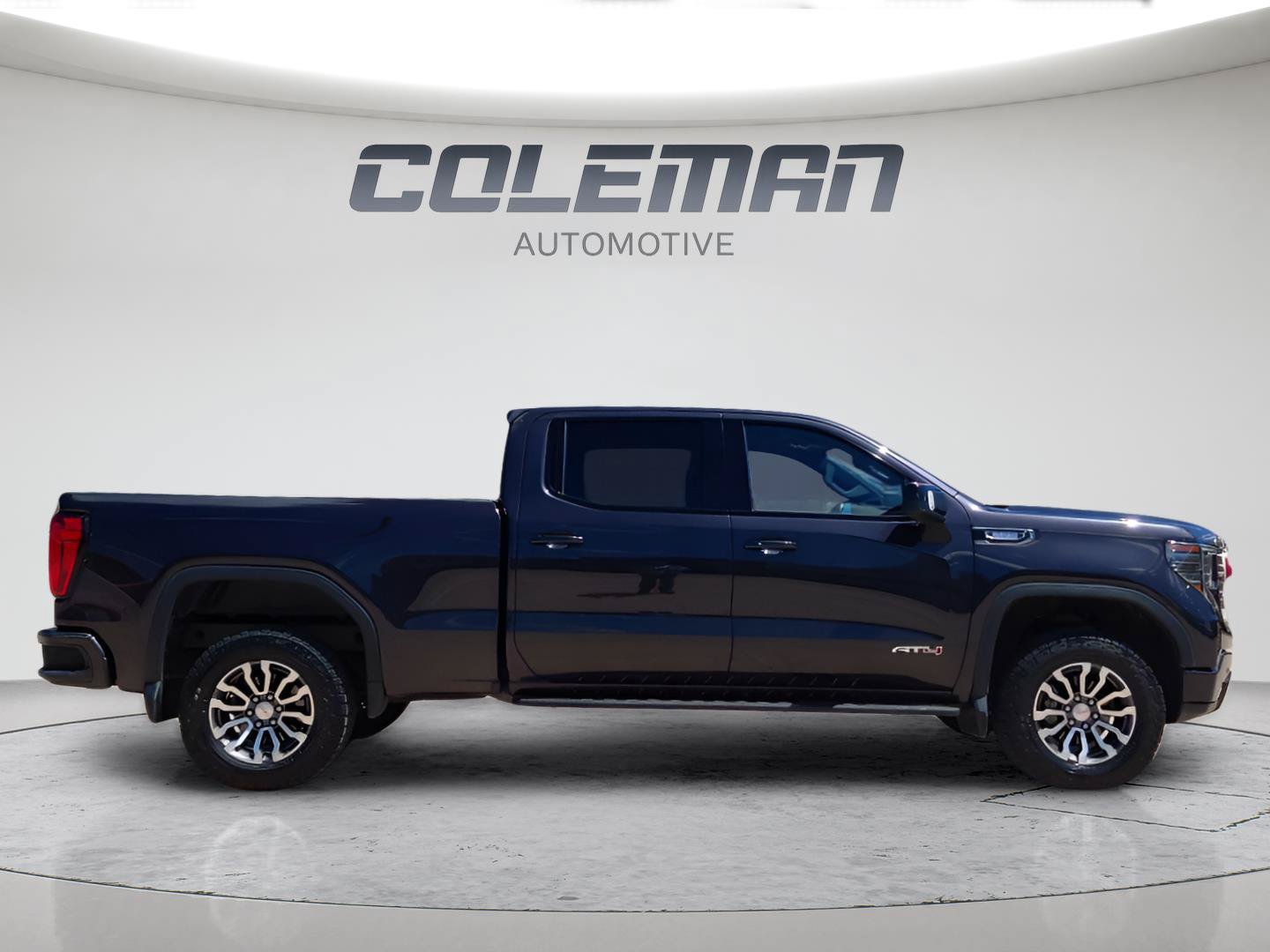 Used 2022 GMC Sierra 1500 AT4 w/ AT4 Premium Package AWD/4WD image 10