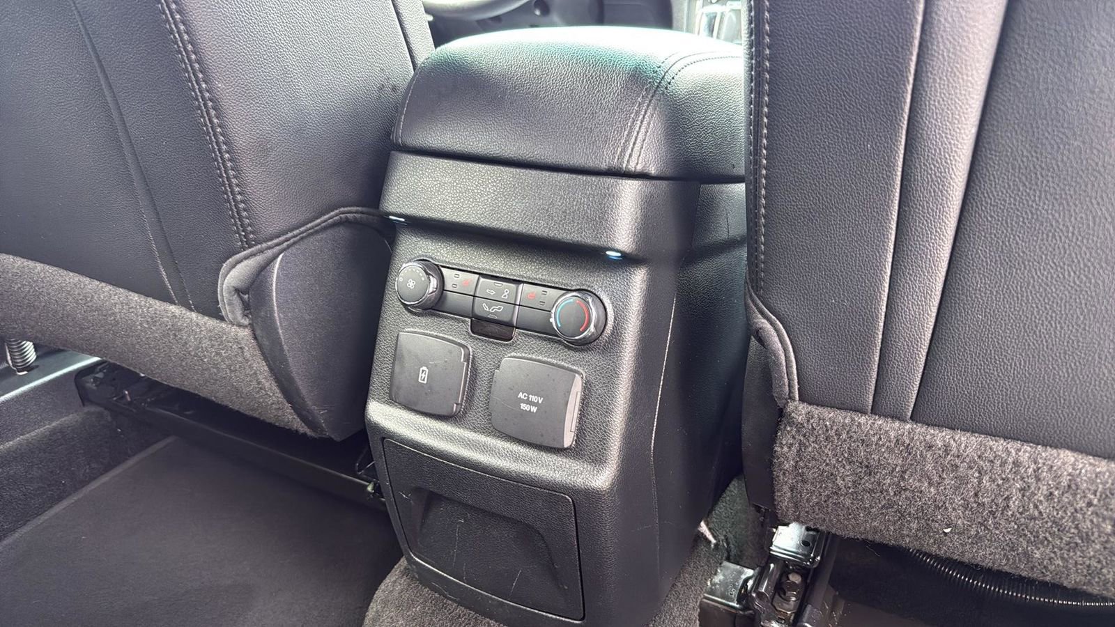 Used 2016 Ford Explorer Limited image 28