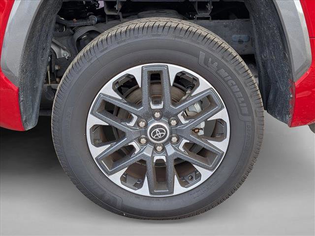 Used 2022 Toyota Tundra Limited AWD/4WD image 3