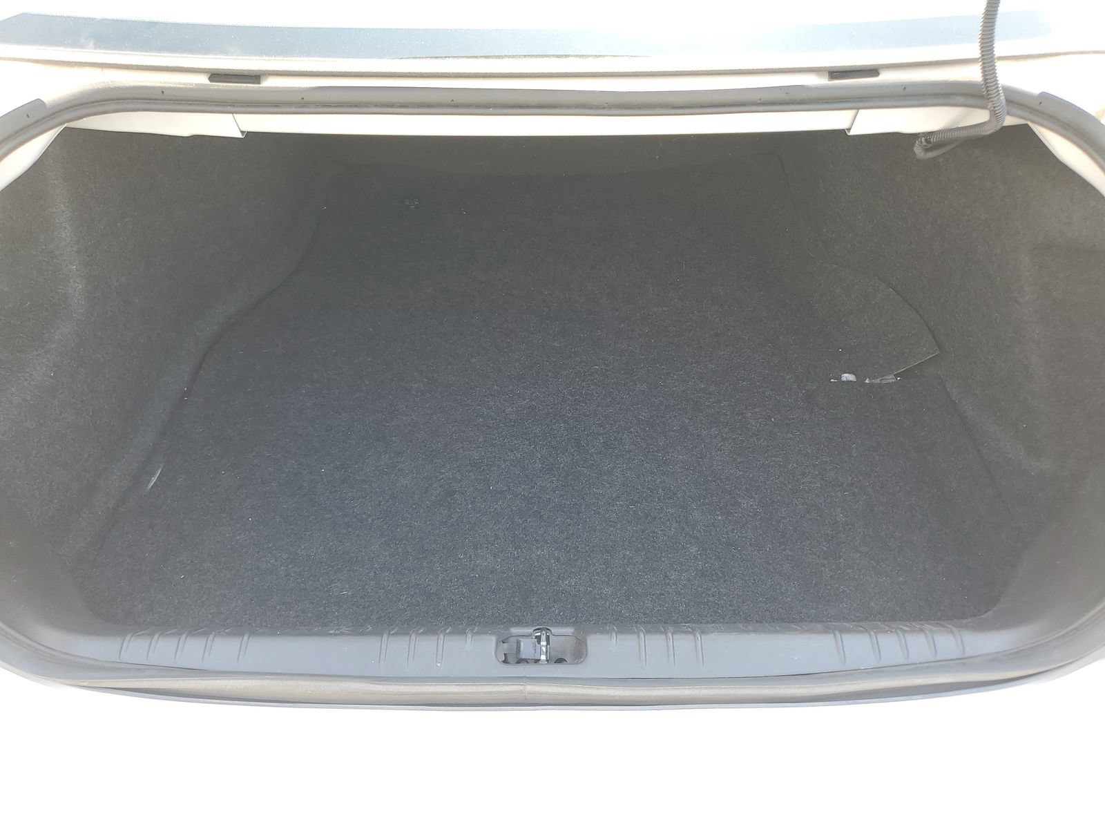 Used 2013 Chevrolet Impala LS FWD image 9