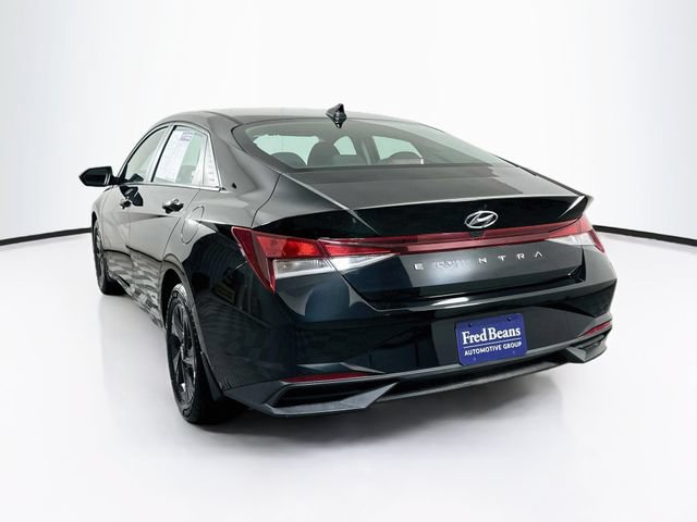 Certified 2023 Hyundai Elantra SEL w/ Cargo Package FWD image 6