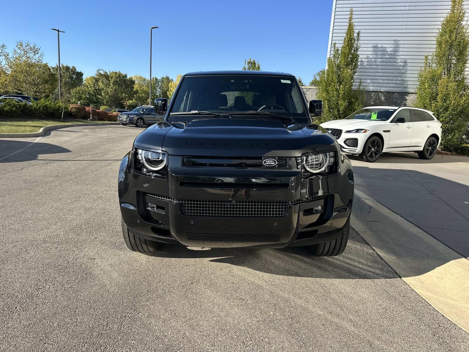 New 2026 Land Rover Defender 130 V8 image 2