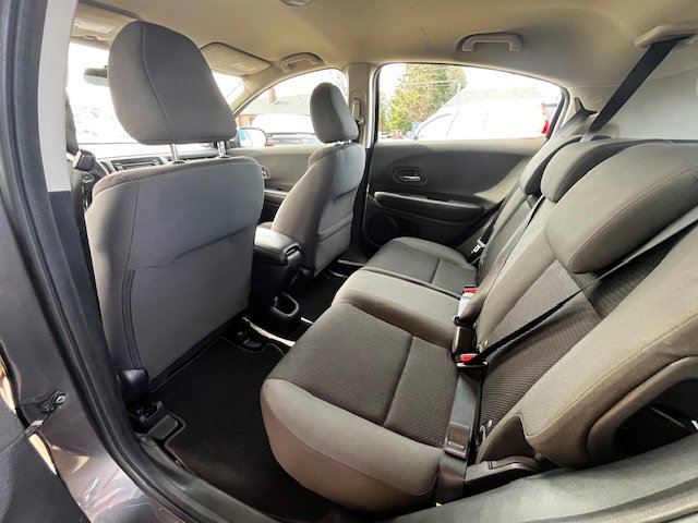 Used 2019 Honda HR-V LX image 10