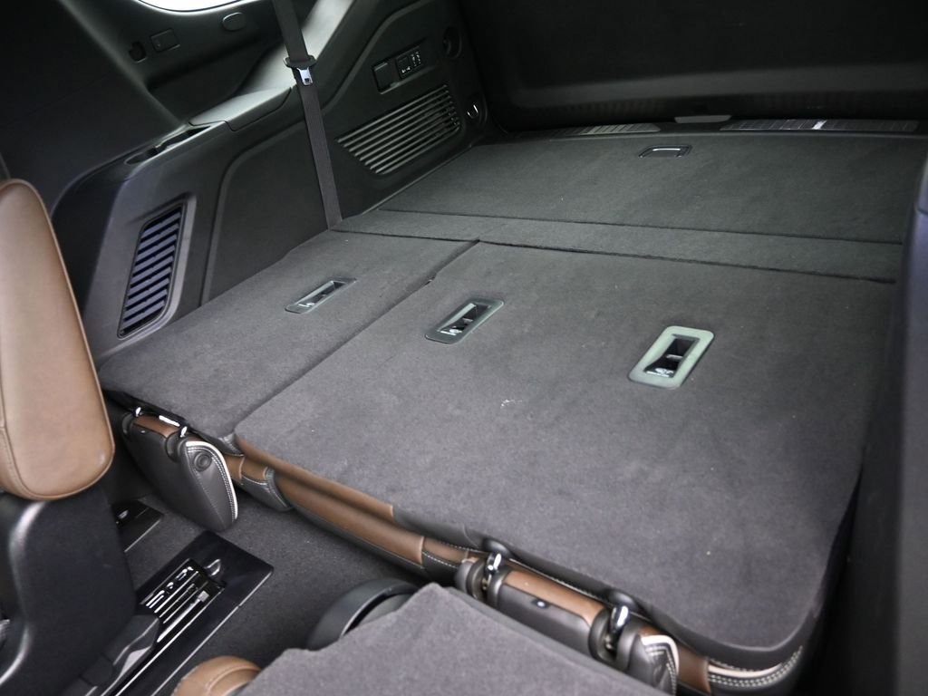 Used 2025 GMC Yukon Denali Ultimate image 11