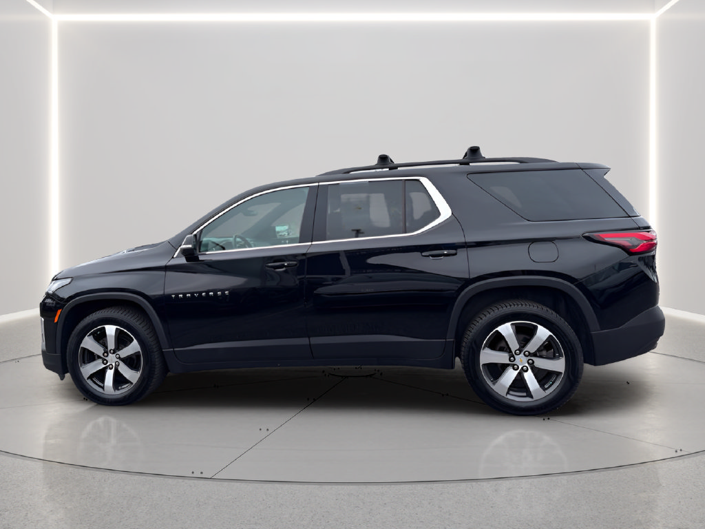 Used 2023 Chevrolet Traverse LT w/ LT Premium Package AWD/4WD image 9