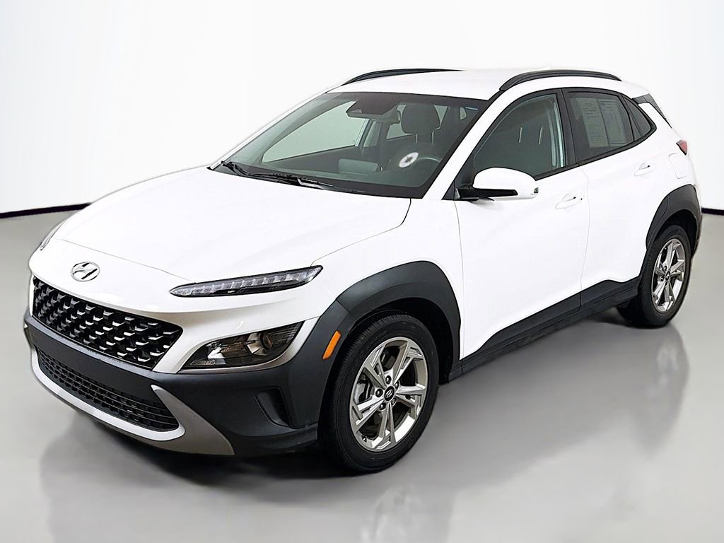 Used 2023 Hyundai Kona SEL w/ Cargo Package image 5