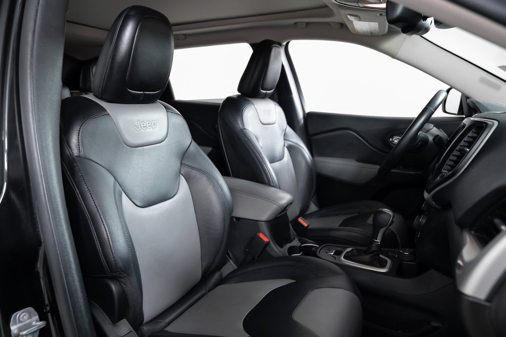 Used 2014 Jeep Cherokee Limited AWD/4WD image 22