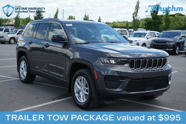 New 2026 Jeep Grand Cherokee Laredo w/ Trailer Tow Package AWD/4WD image 1