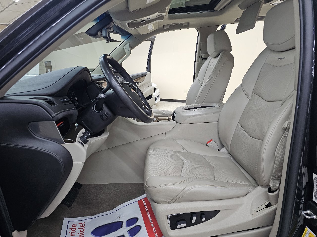 Used 2019 Cadillac Escalade ESV Premium Luxury w/ LPO, Radiant Package image 18