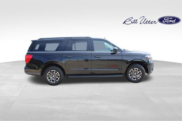 Used 2024 Ford Expedition Max XLT image 4