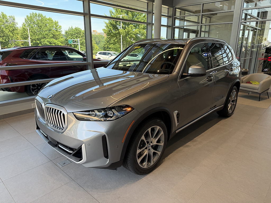 New 2026 BMW X5 xDrive40i AWD/4WD image 3