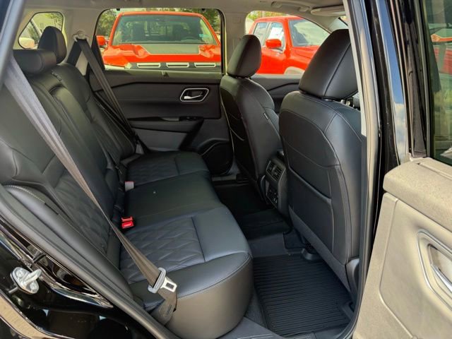 New 2026 Nissan Rogue Platinum image 27