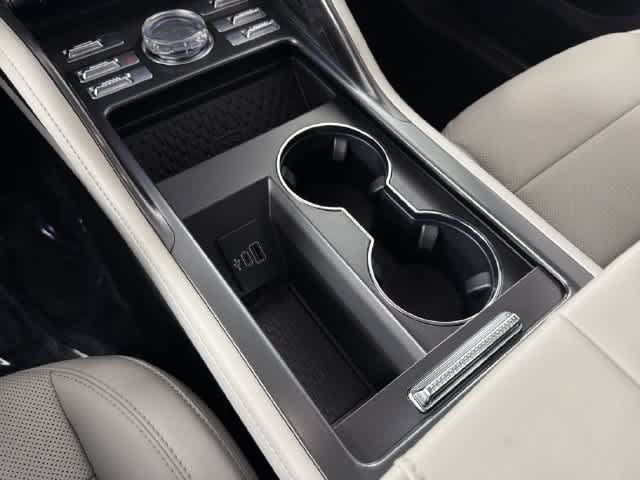 New 2026 Lincoln Nautilus Premier AWD/4WD image 5