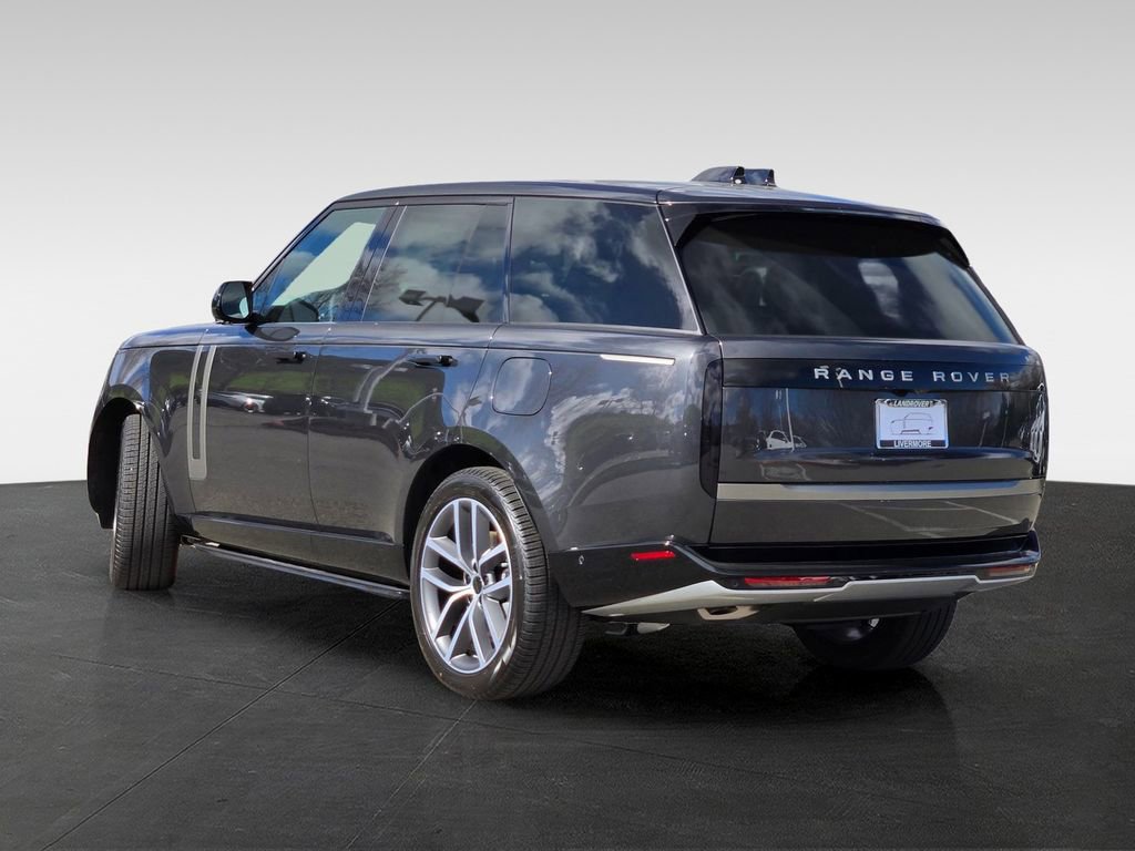 New 2026 Land Rover Range Rover SE image 4