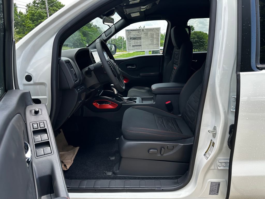 New 2025 Nissan Frontier PRO-4X image 10