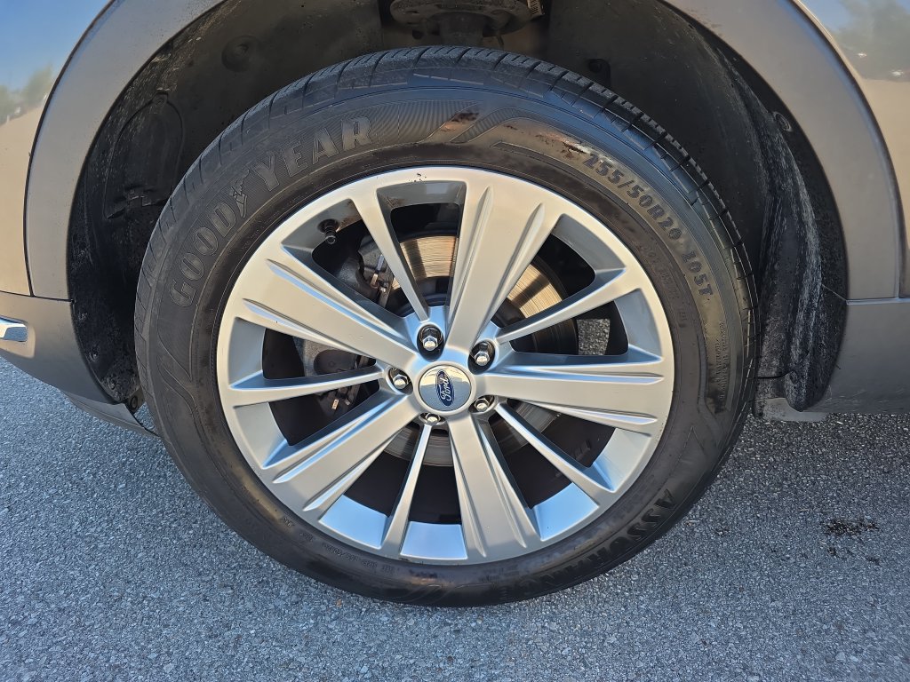 Used 2018 Ford Explorer Limited FWD image 5