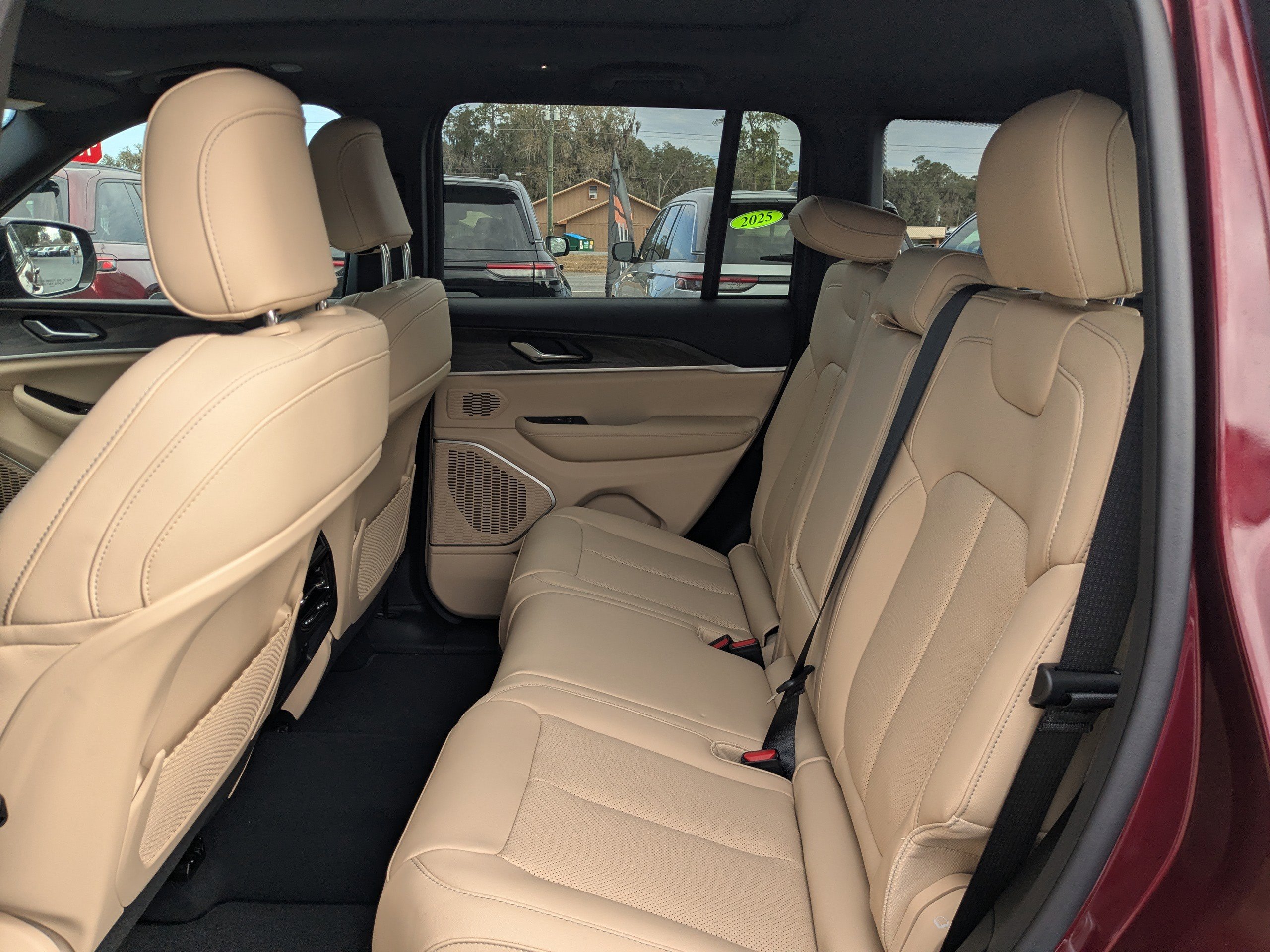 New 2026 Jeep Grand Cherokee Limited w/ Luxury Tech Group II image 13