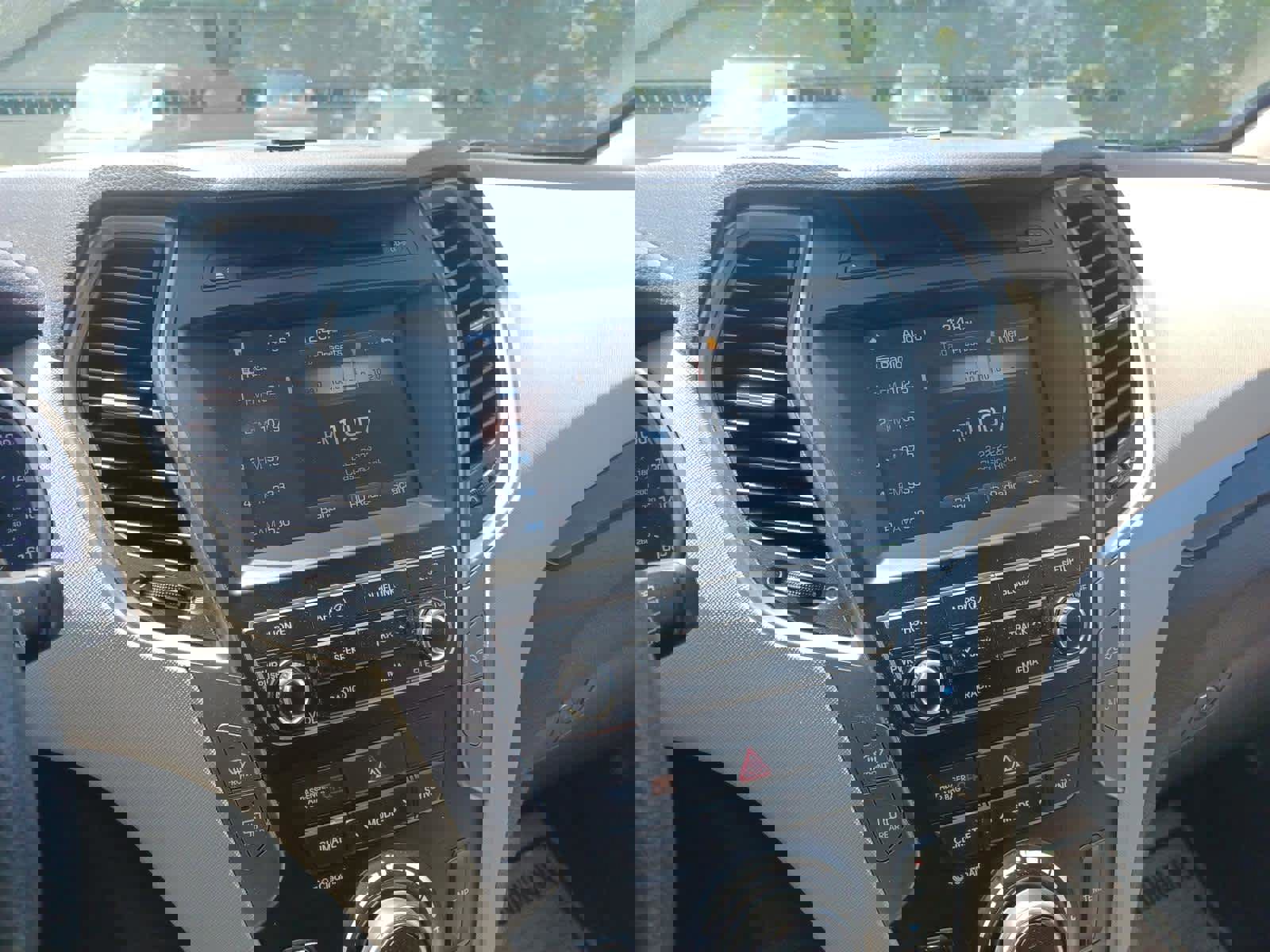 Used 2017 Hyundai Santa Fe Sport image 10