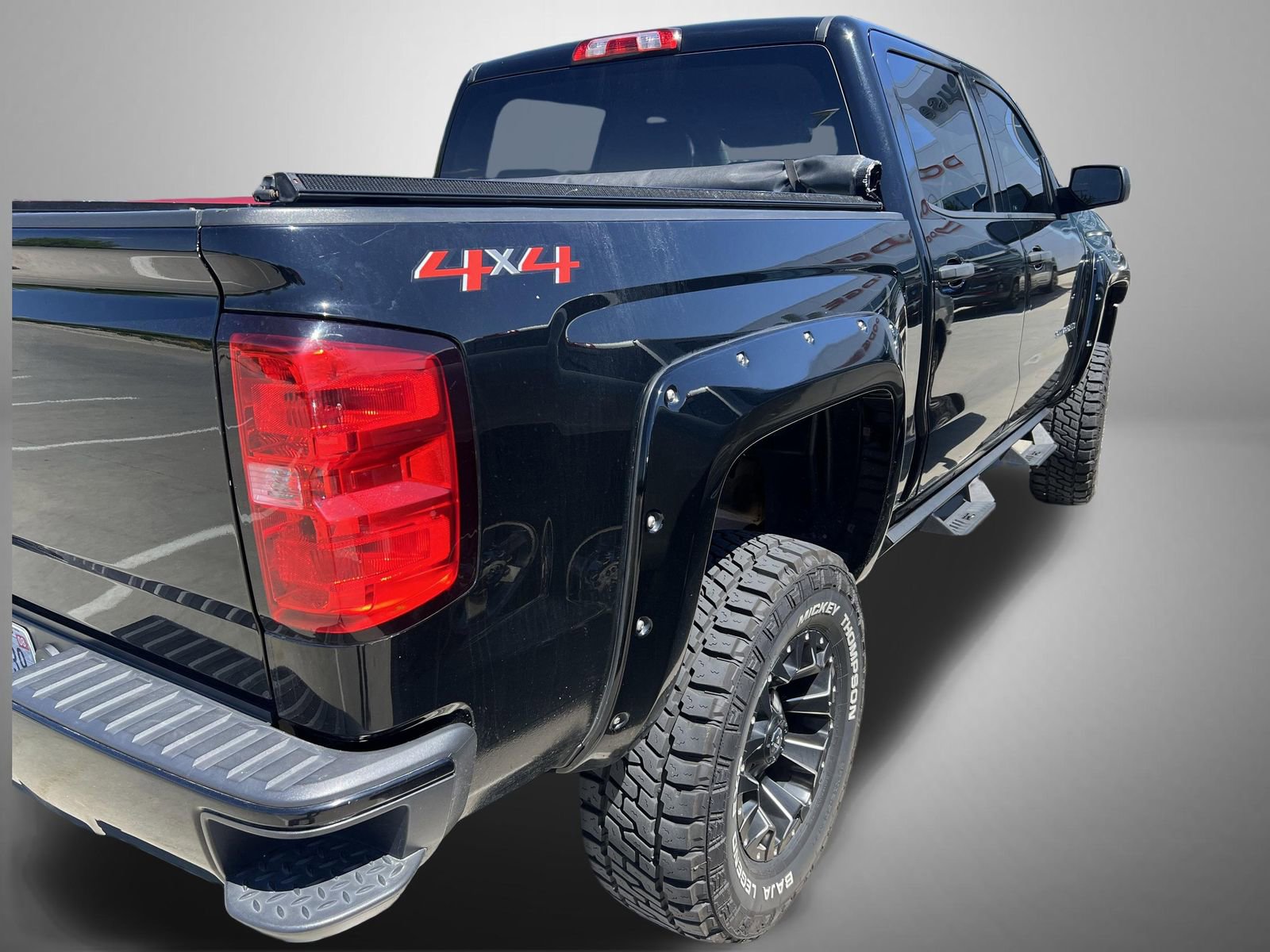 Used 2018 Chevrolet Silverado 1500 Custom w/ Custom Value Package AWD/4WD image 3