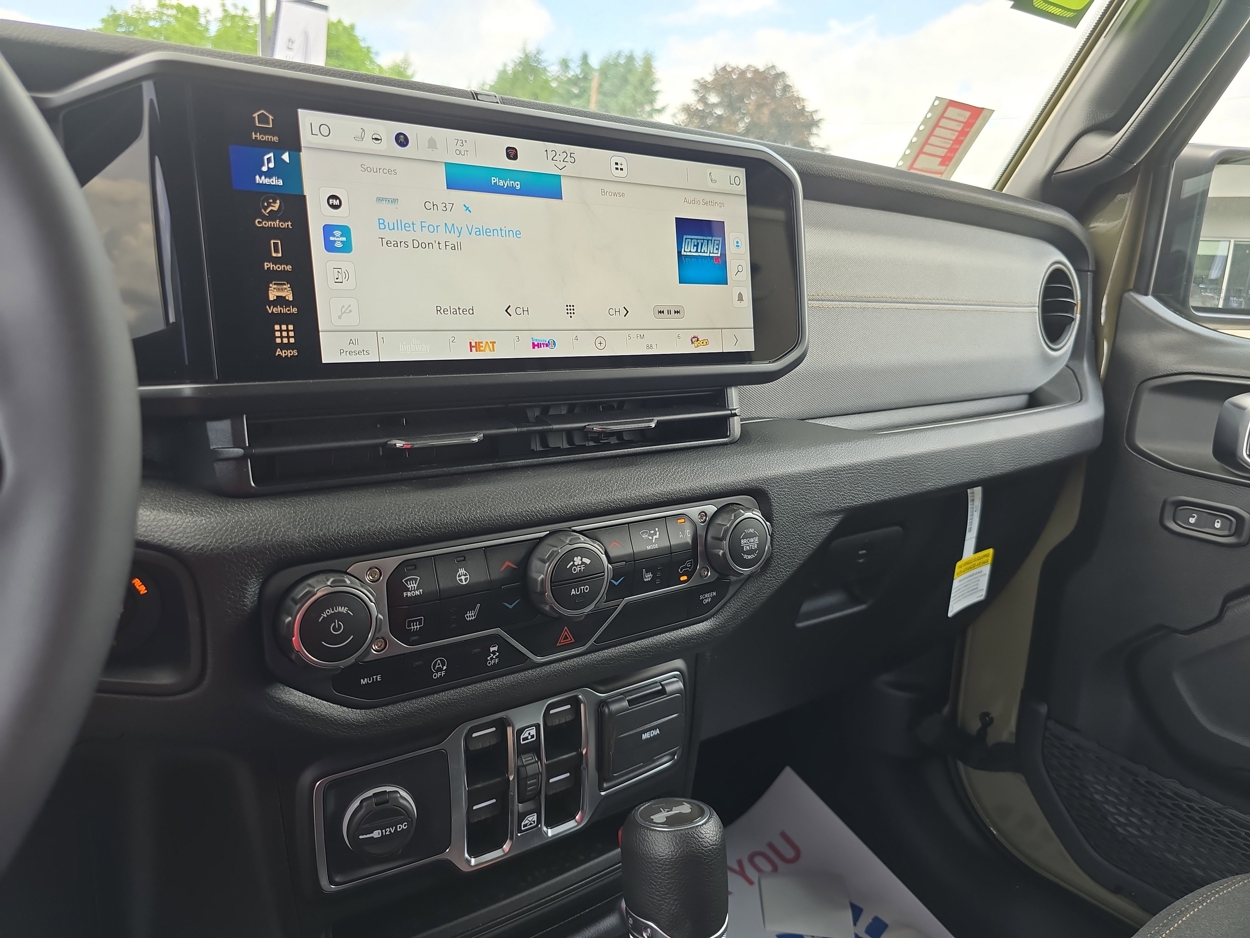 New 2025 Jeep Wrangler Sport S image 24