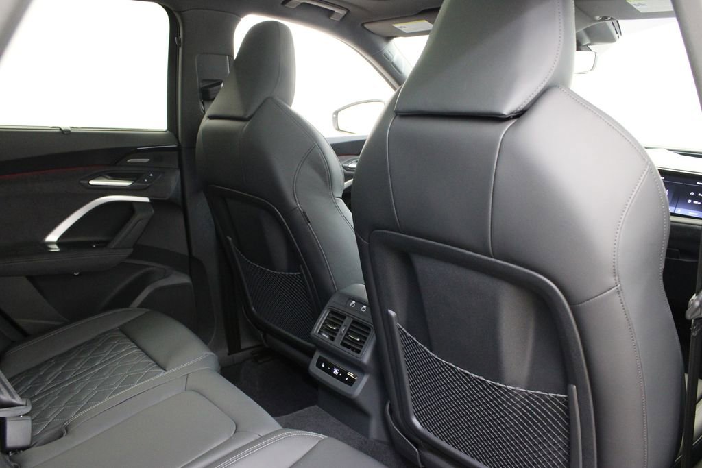 New 2025 Audi SQ5 Prestige image 21