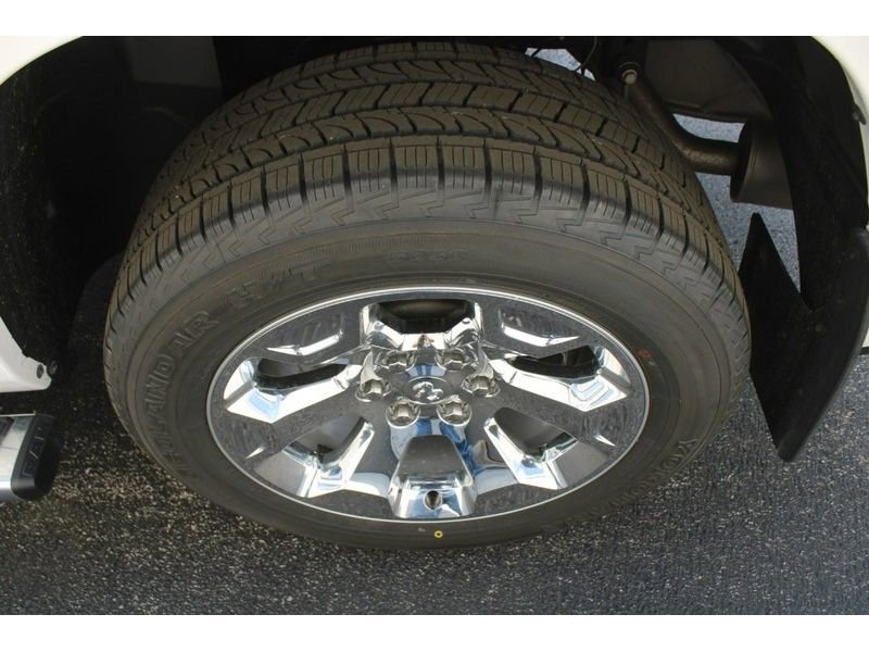 Used 2022 RAM 1500 Big Horn AWD/4WD image 9