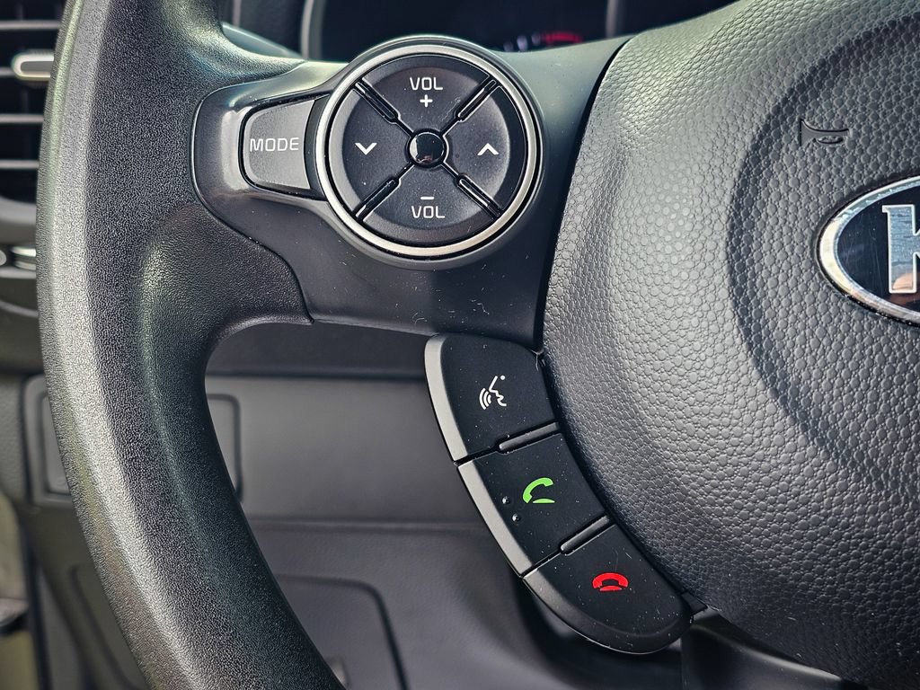 Used 2016 Kia Soul FWD image 17