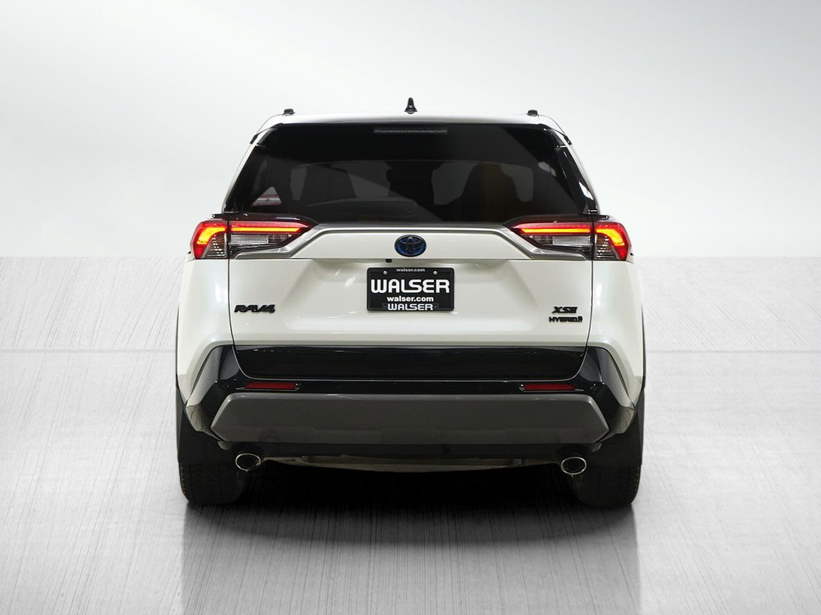 Used 2020 Toyota RAV4 XSE image 4