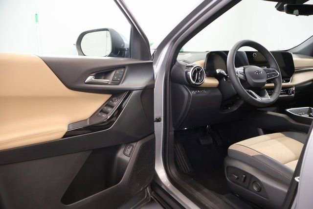 New 2026 Chevrolet Equinox ACTIV w/ Convenience Package III image 8