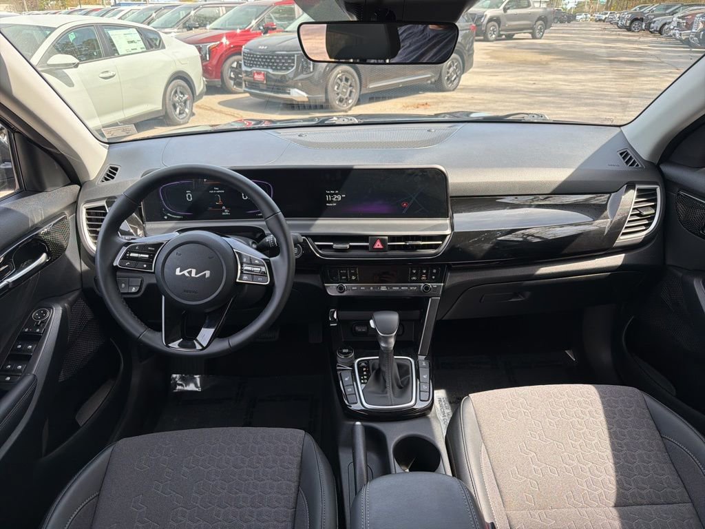 Certified 2025 Kia Seltos S image 22
