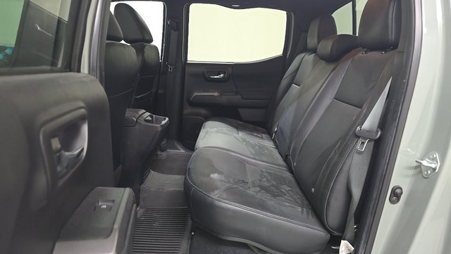 Used 2023 Toyota Tacoma TRD Off-Road w/ TRD Premium Off Road Package AWD/4WD image 10