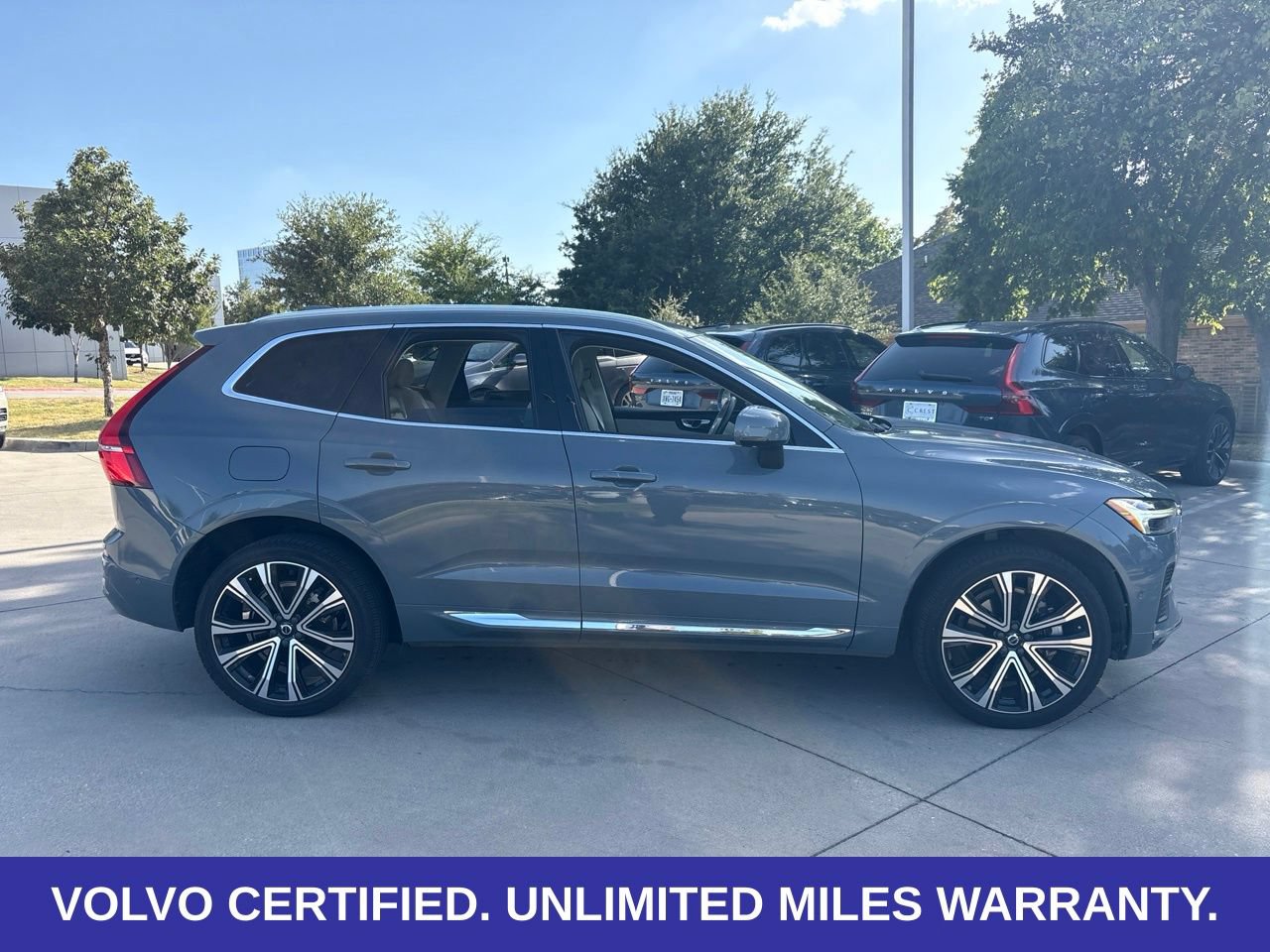 Certified 2023 Volvo XC60 B5 Ultimate w/ Climate Package AWD/4WD image 4