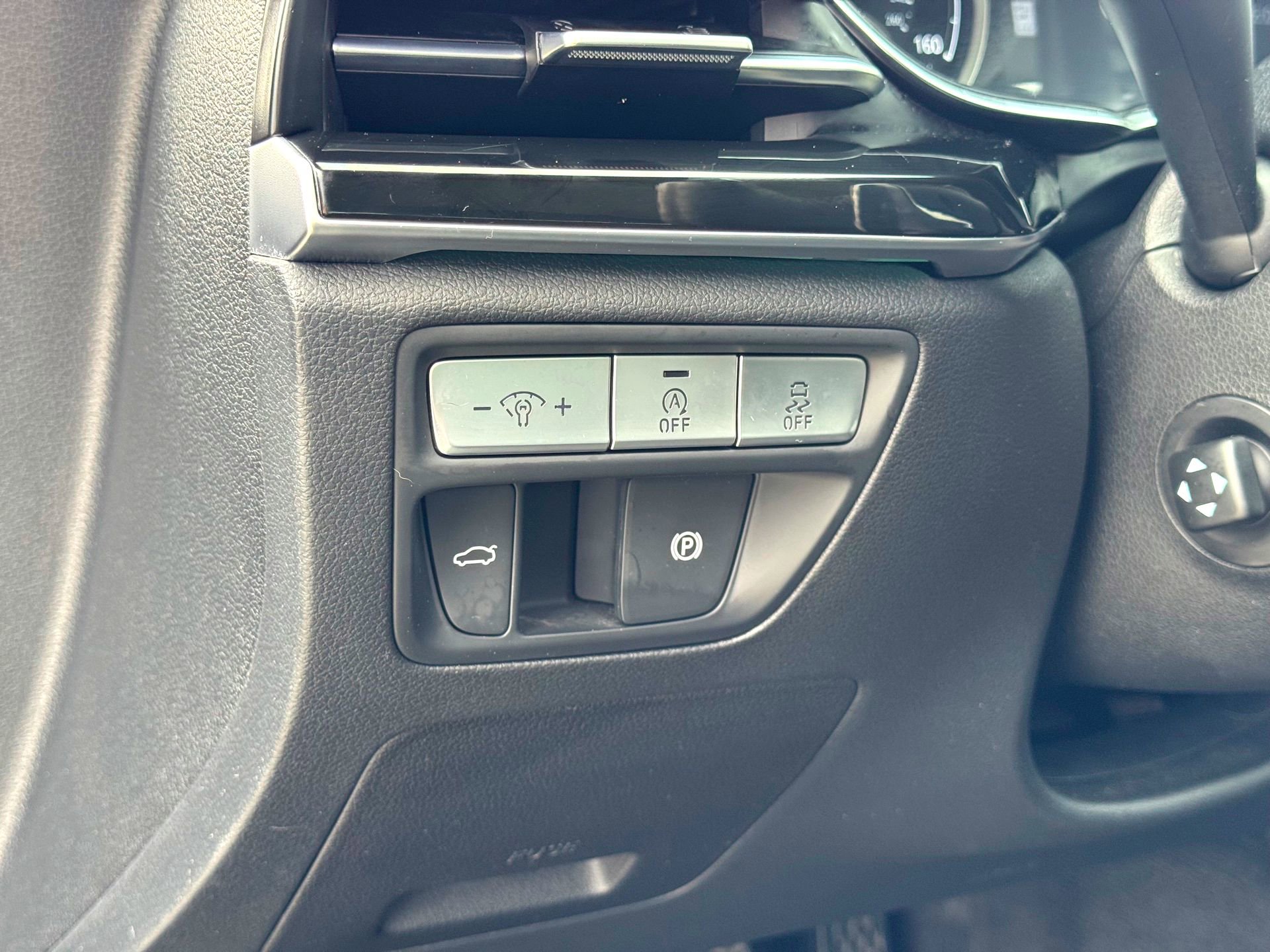 Used 2023 Genesis G80 2.5T image 14