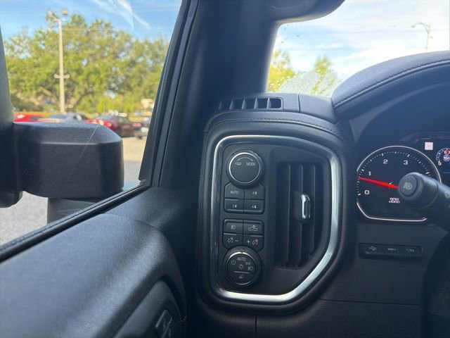 Used 2020 Chevrolet Silverado 2500 LTZ w/ LTZ Premium Package image 11