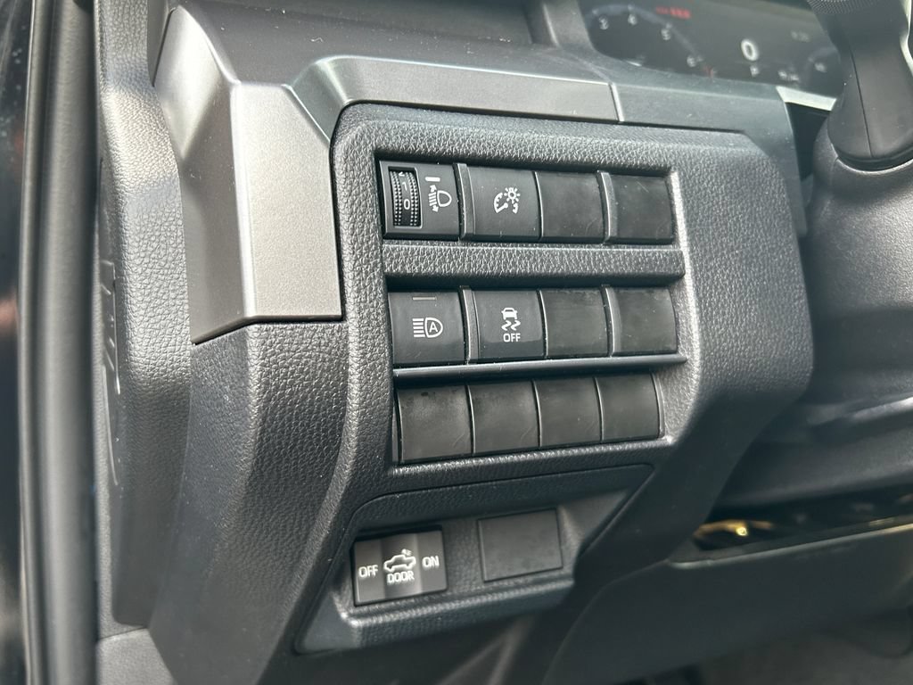Used 2024 Toyota Tacoma TRD Off-Road AWD/4WD image 10