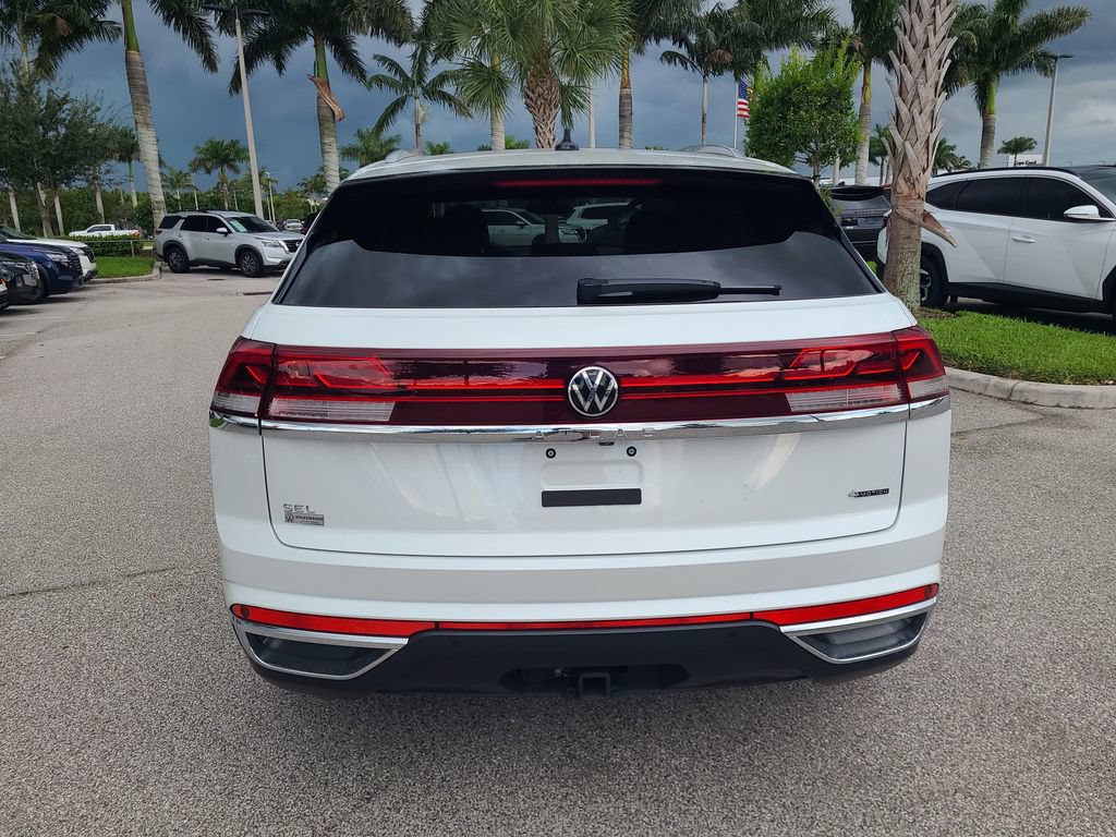 Used 2024 Volkswagen Atlas Cross Sport SEL AWD/4WD image 3