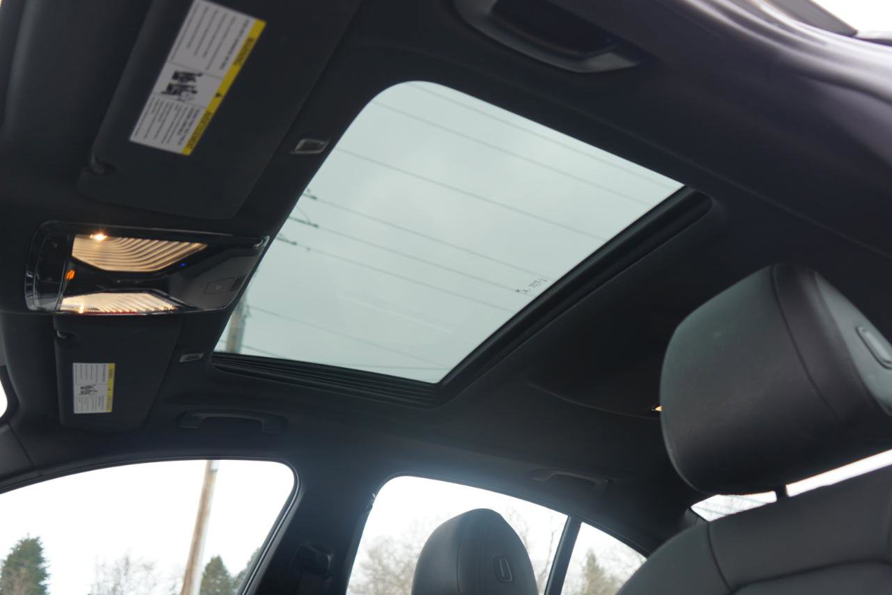 Used 2023 BMW 540i xDrive w/ M Sport Package image 23