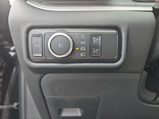 Used 2023 Ford Explorer XLT w/ Equipment Group 202A image 33