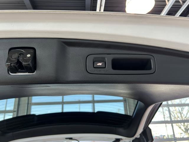 Used 2024 Honda CR-V EX-L image 24