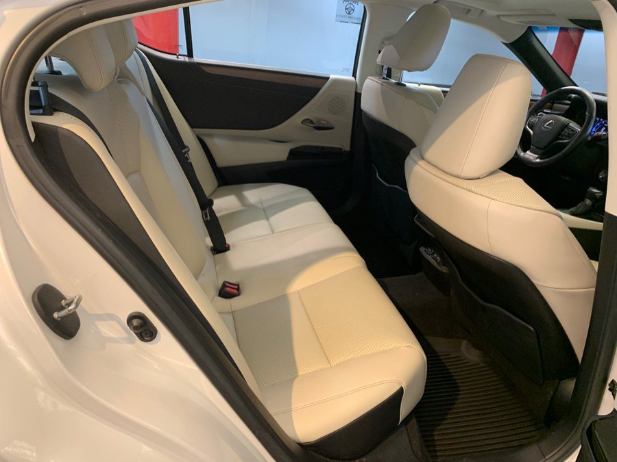 Used 2023 Lexus ES 350 w/ Premium Package FWD image 54