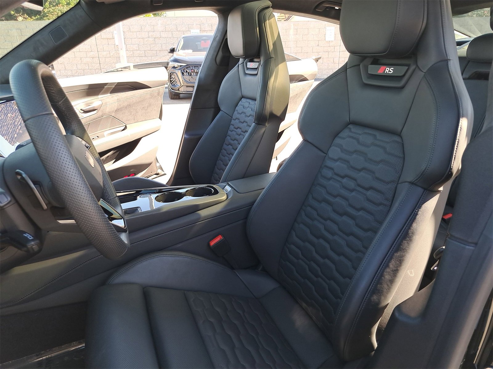 Used 2025 Audi RS e-tron GT performance w/ 21" Wheel Package image 15