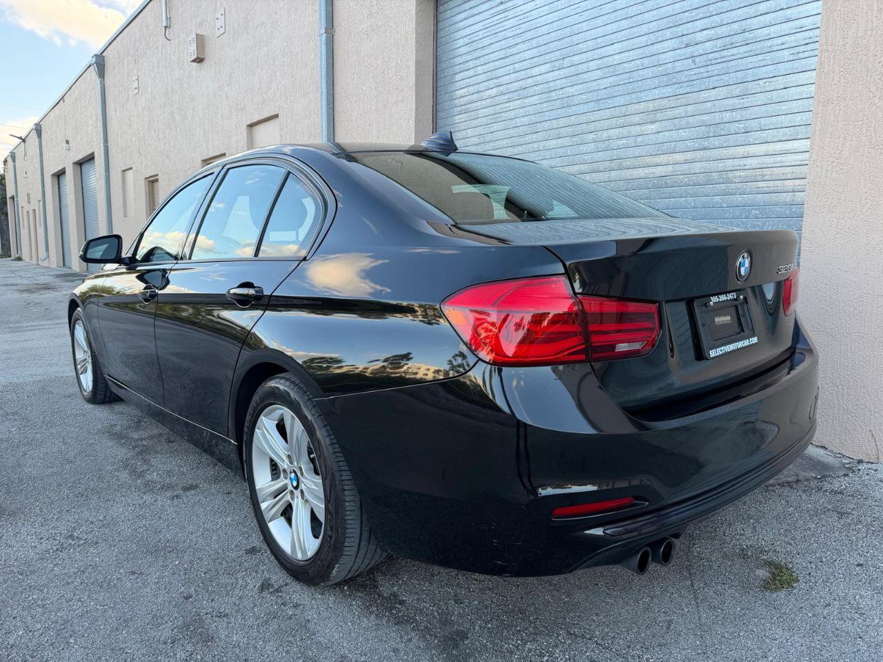 Used 2016 BMW 328i Sedan RWD image 4