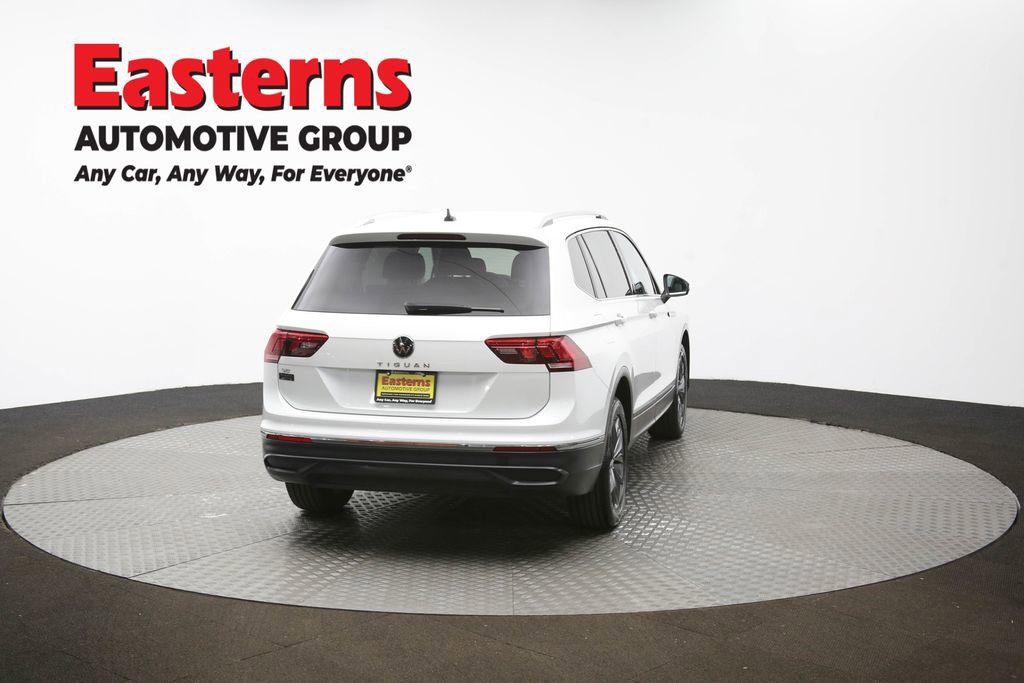 Used 2023 Volkswagen Tiguan SE image 36