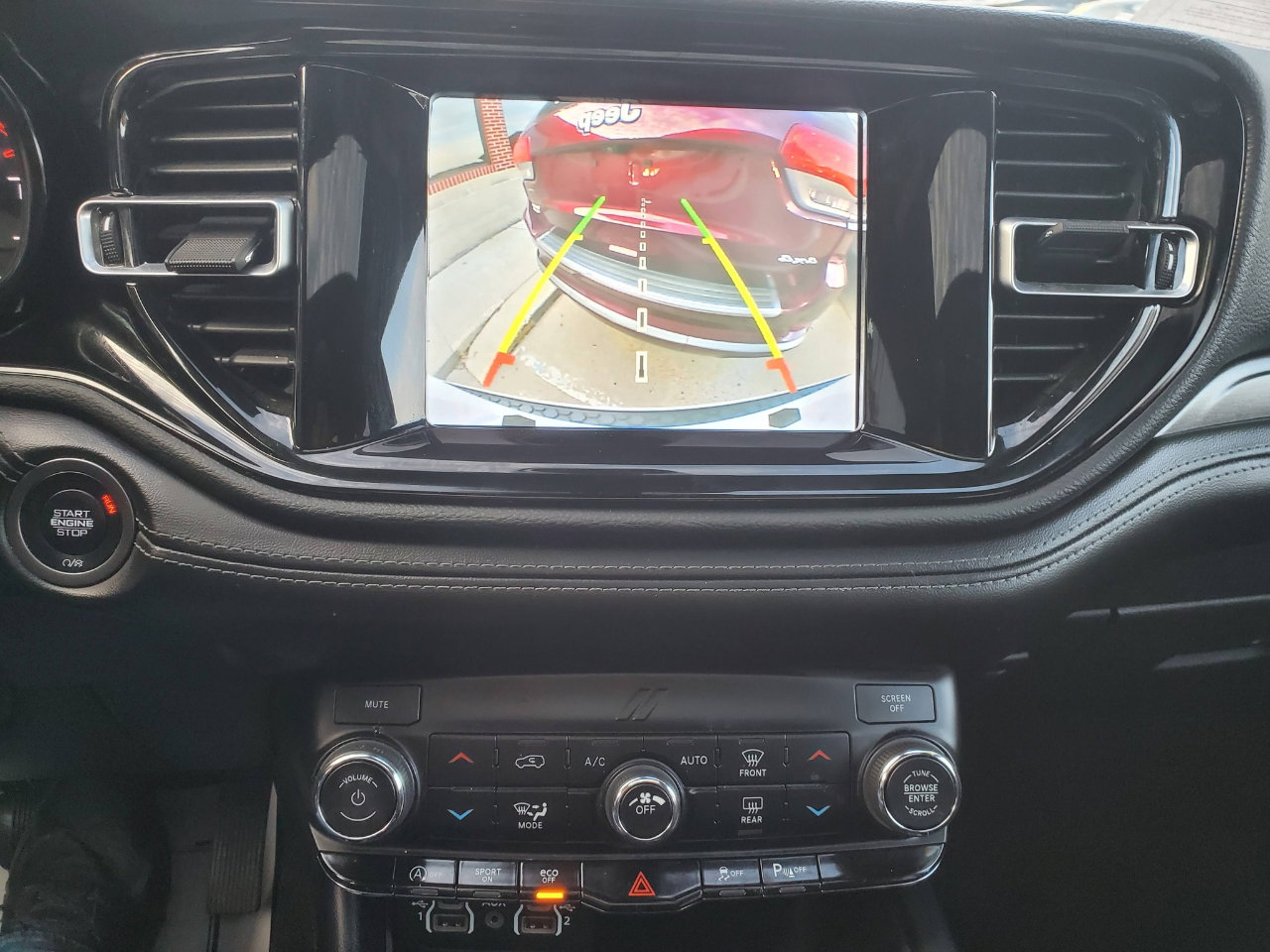 Used 2022 Dodge Durango SXT w/ Blacktop Package image 13