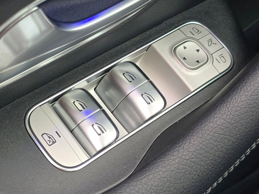 Certified 2026 Mercedes-Benz GLS 450 4MATIC image 30