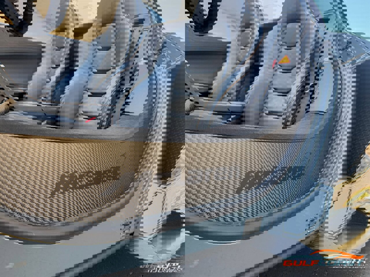 Used 2016 McLaren 675LT image 29