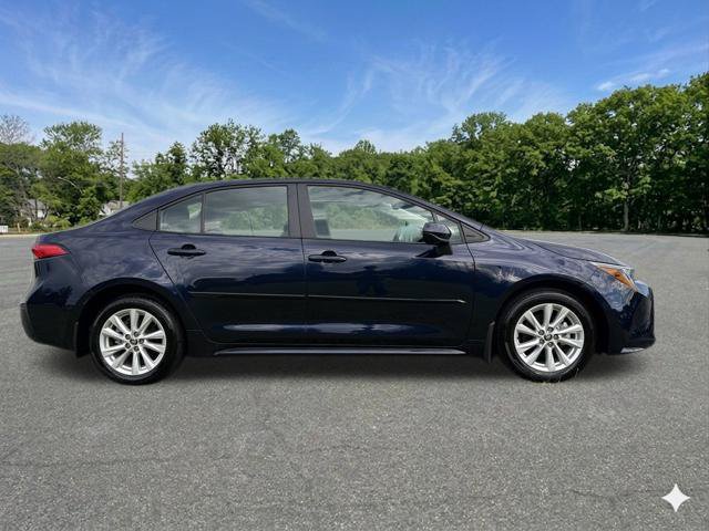 Used 2026 Toyota Corolla LE w/ LE Premium Package FWD image 10