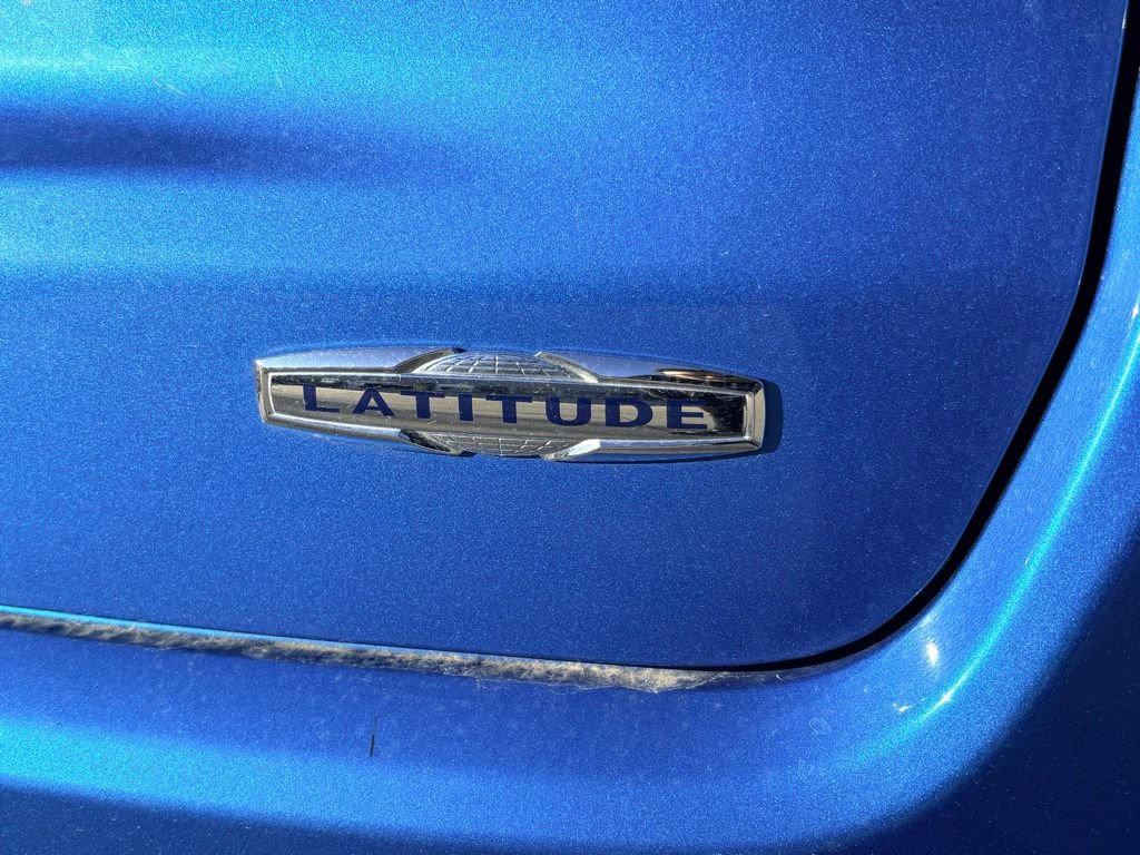 Used 2024 Jeep Compass Latitude image 7